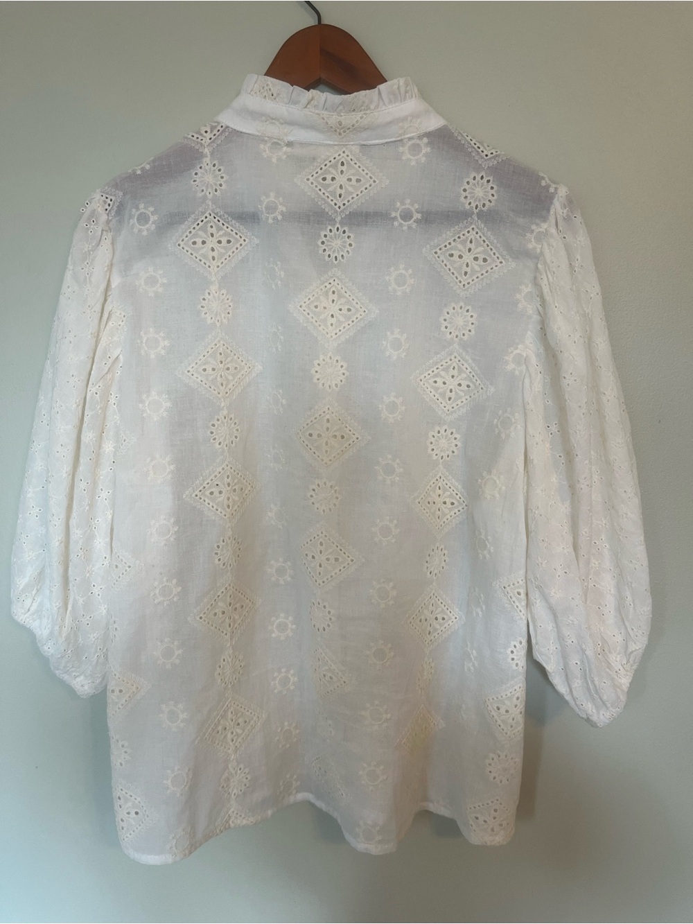 Solitaire White Eyelet Ruffled Neck Puff-Sleeve Blouse Cottagecore - Picture 3 of 7